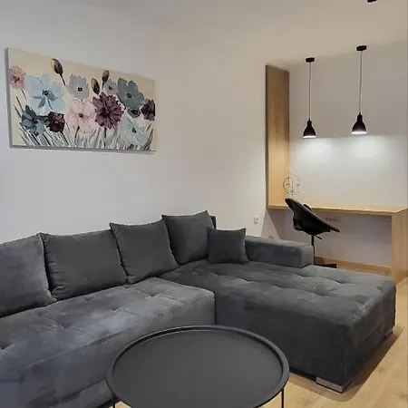 Apartment Spring *