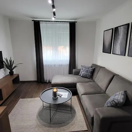 Spring Apartment *