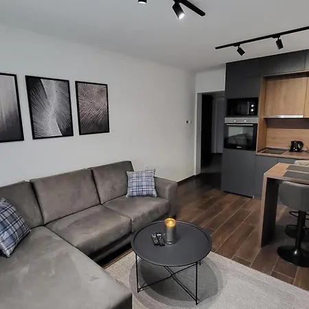 Apartment Spring *