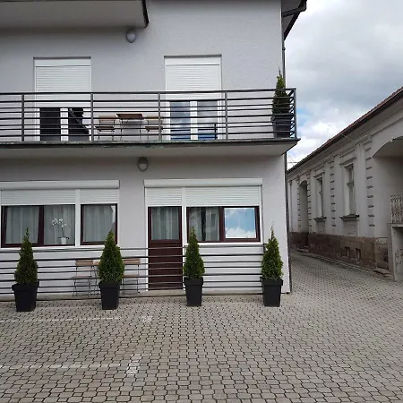 Apartment Spring *